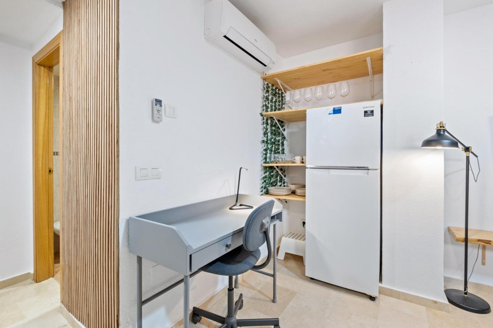 מאלגה Modern And Comfortable Studio מראה חיצוני תמונה