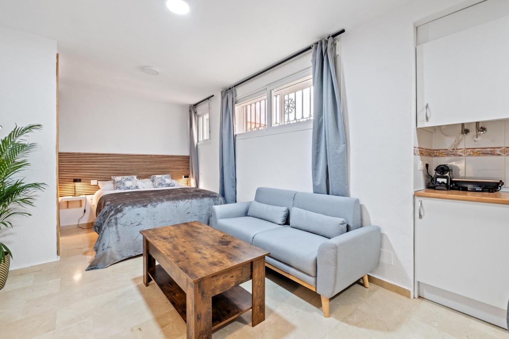 מאלגה Modern And Comfortable Studio מראה חיצוני תמונה