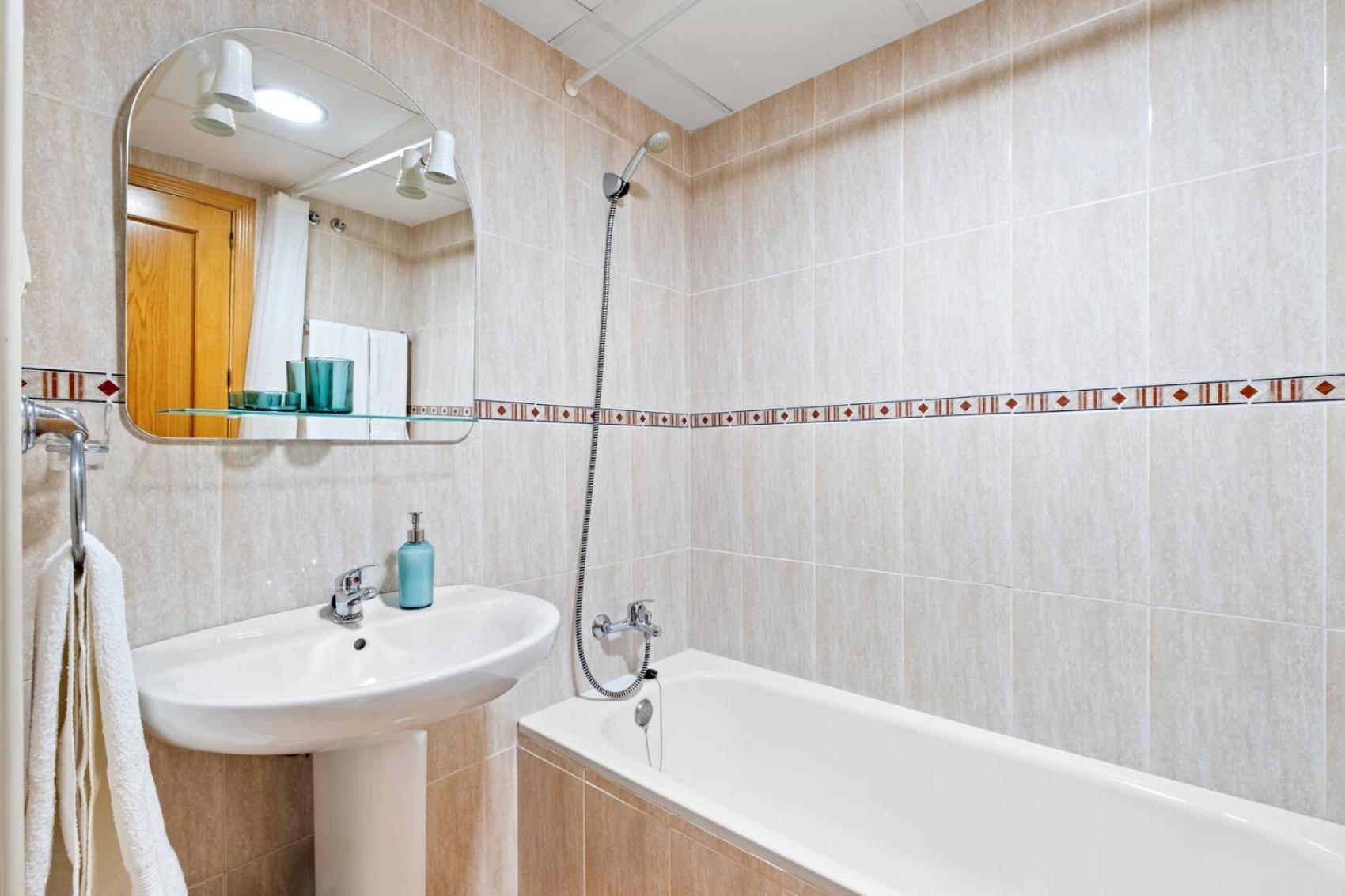 מאלגה Modern And Comfortable Studio מראה חיצוני תמונה